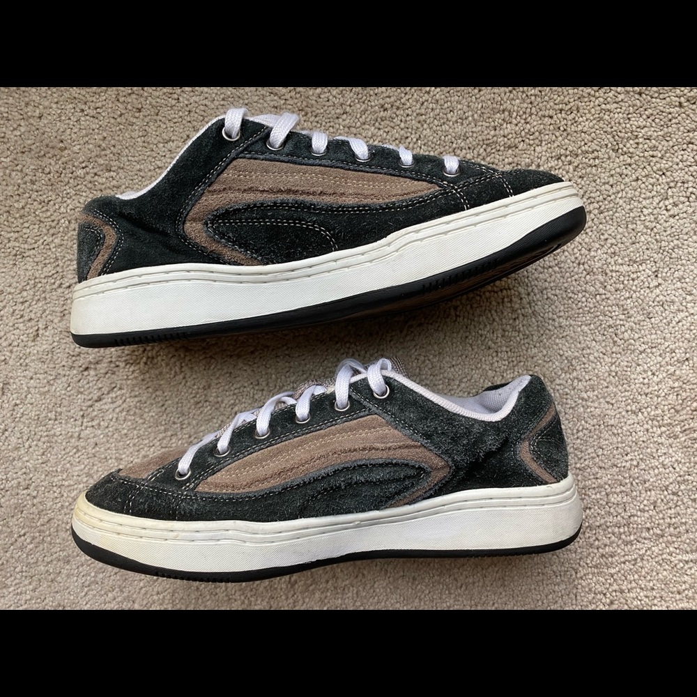Vintage Skechers Skater Shoes- Youth Size 6 - Picture 3 of 7